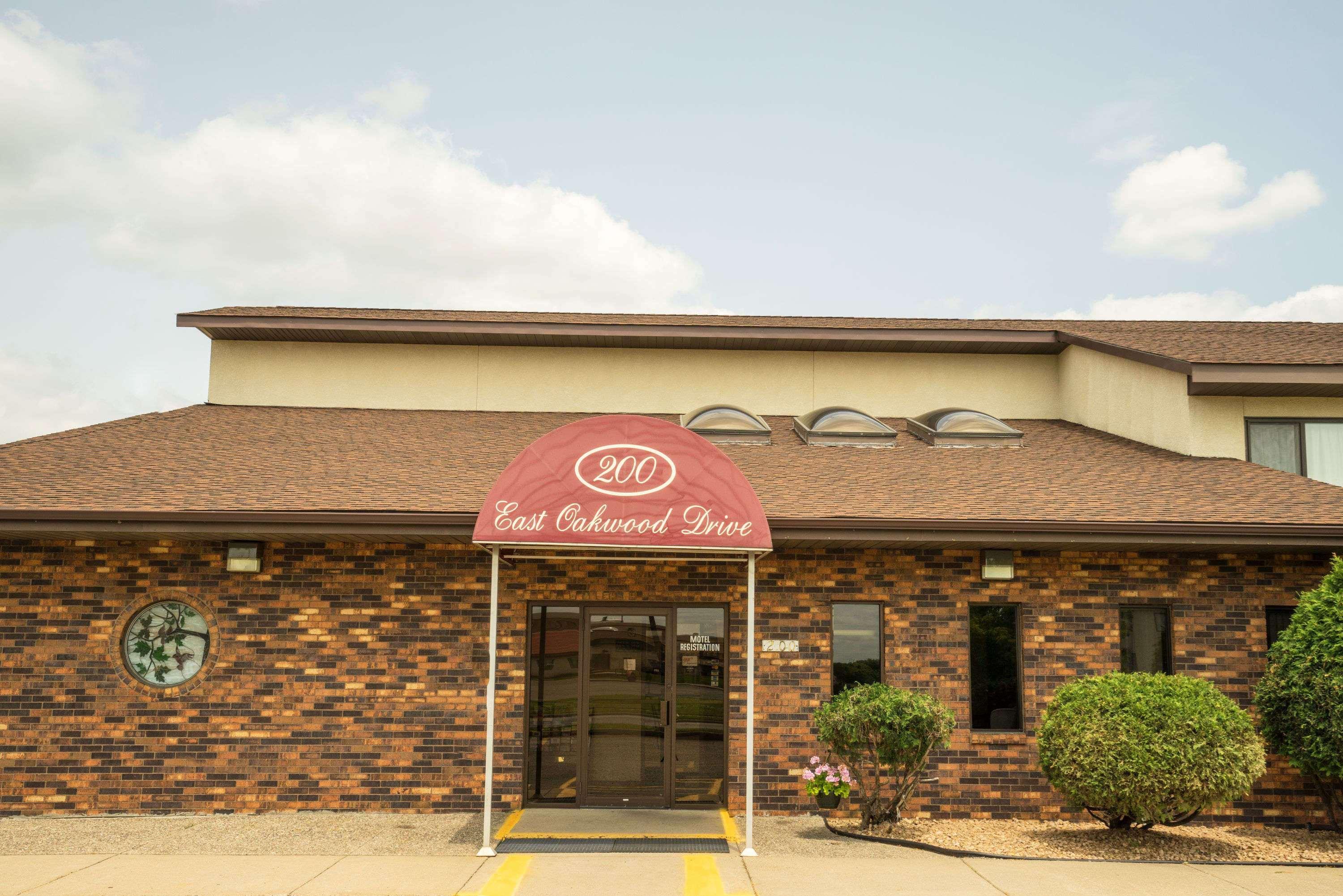 Days Inn By Wyndham Monticello Экстерьер фото